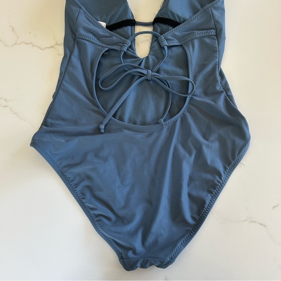 Mossimo Women's Crochet Trim Plunge Front One Piece Swimsuit NWOT - Picture 11 of 14